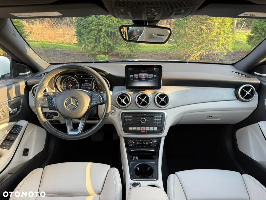 Mercedes-Benz CLA 250 4-Matic AMG Line - 15