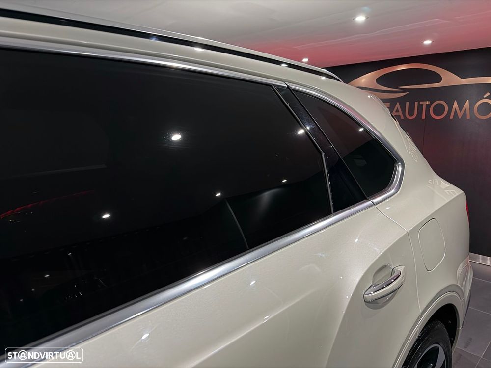 Bentley Bentayga Hybrid - 13