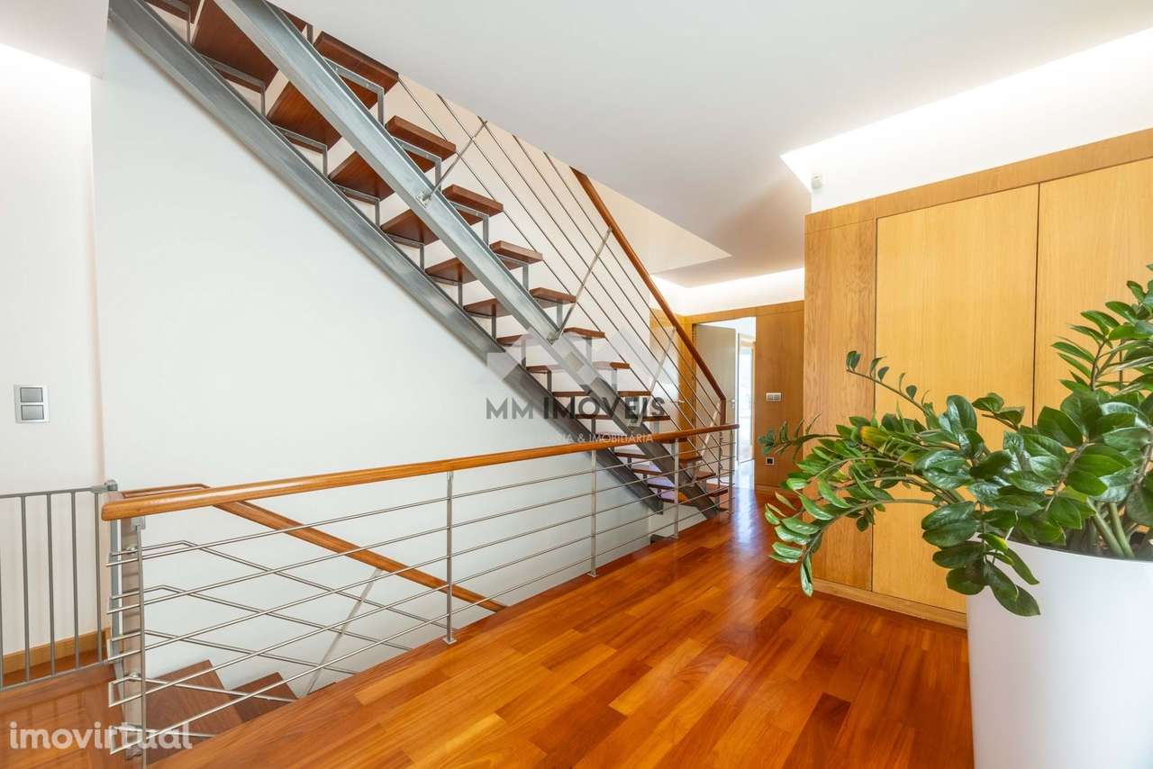 Moradia T3+1 | Rio Tinto | 3 Frentes | Terraço | Garagem Box - Grande imagem: 5/52