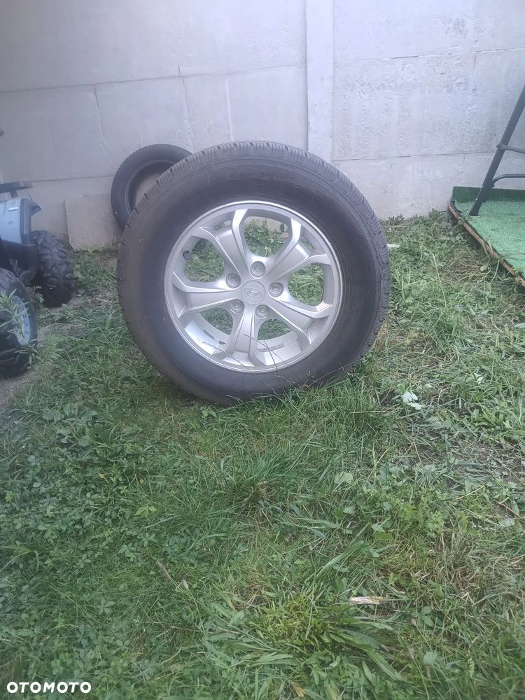 Hyundai Tucson 2.0 Comfort 2WD - 11
