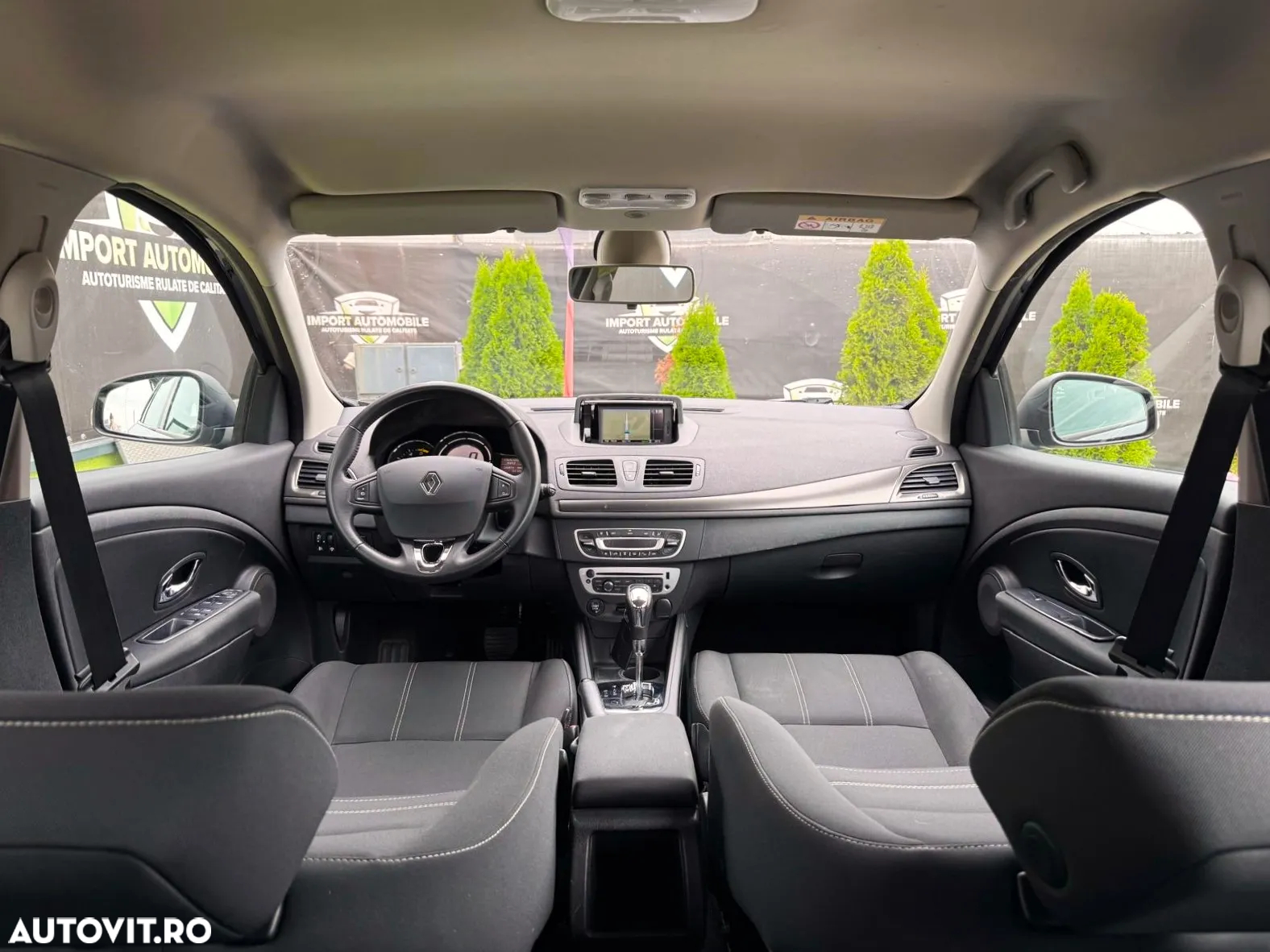 Renault Megane Grandtour ENERGY dCi 110 EDC BUSINESS - 27