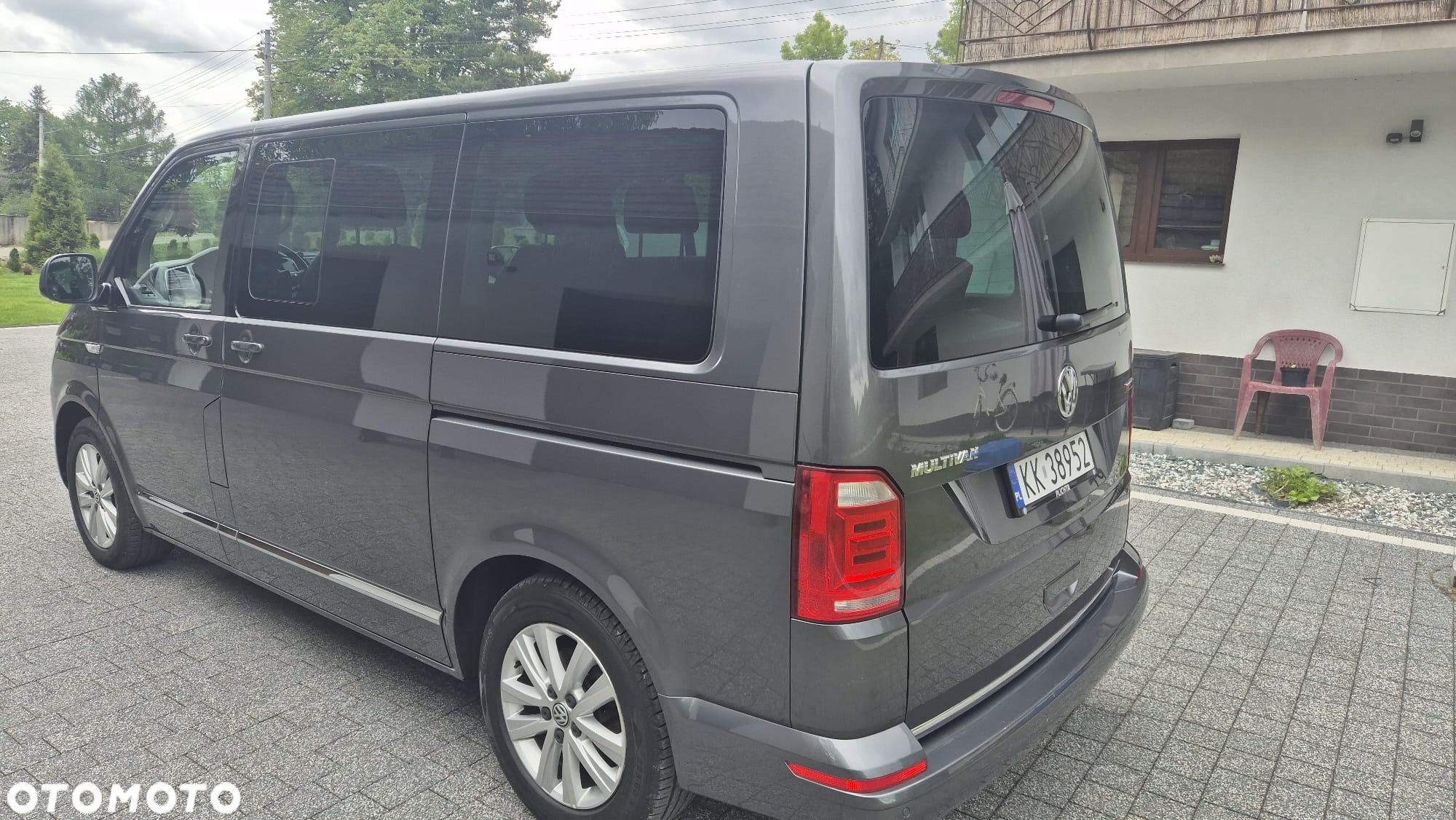 Volkswagen Multivan - 24