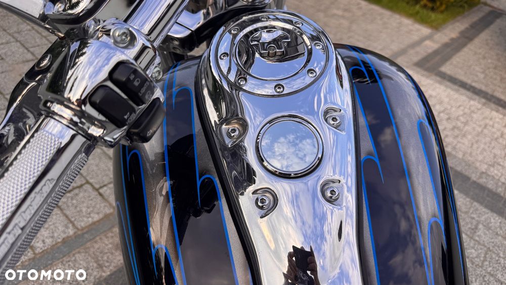 Harley-Davidson Dyna - 23
