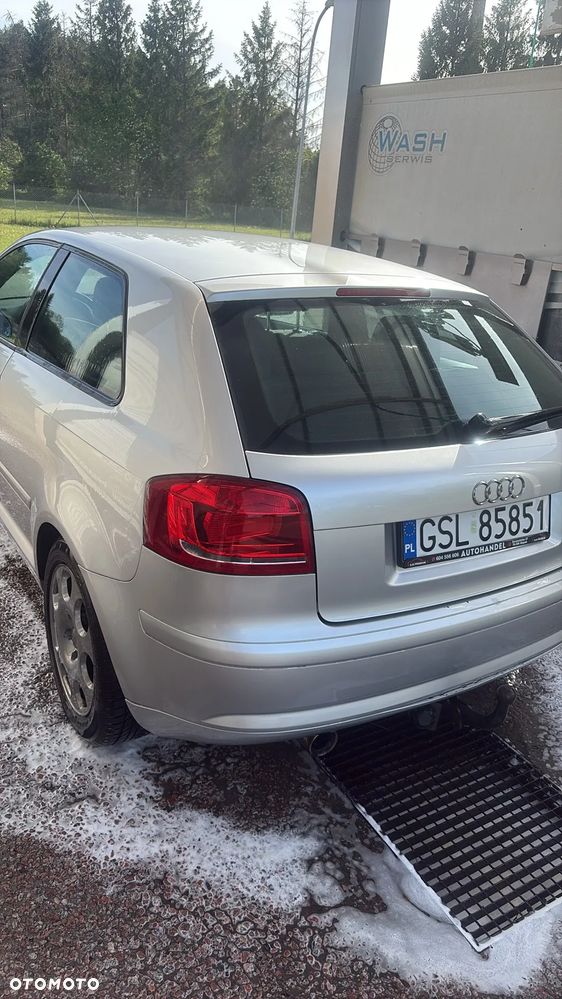 Audi A3 3-drzwiowe 1.6 FSI Ambiente - 13