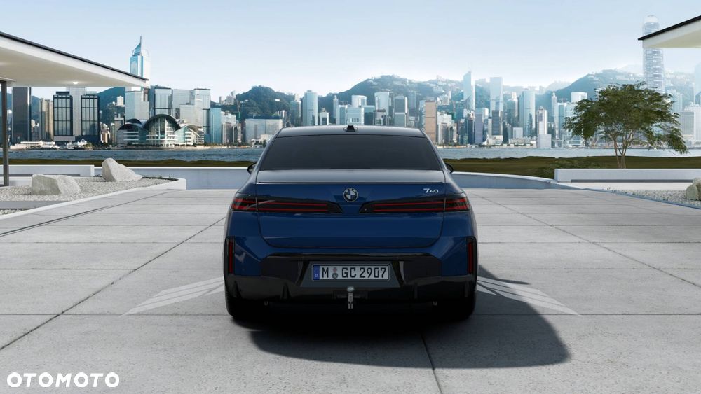 BMW Seria 7 740 xDrive - 6