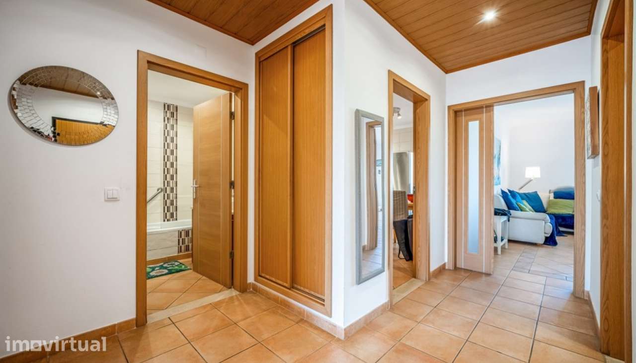 Apartamento T2 com piscina e garagem à venda em Lagos, Algarve - Grande imagem: 3/26