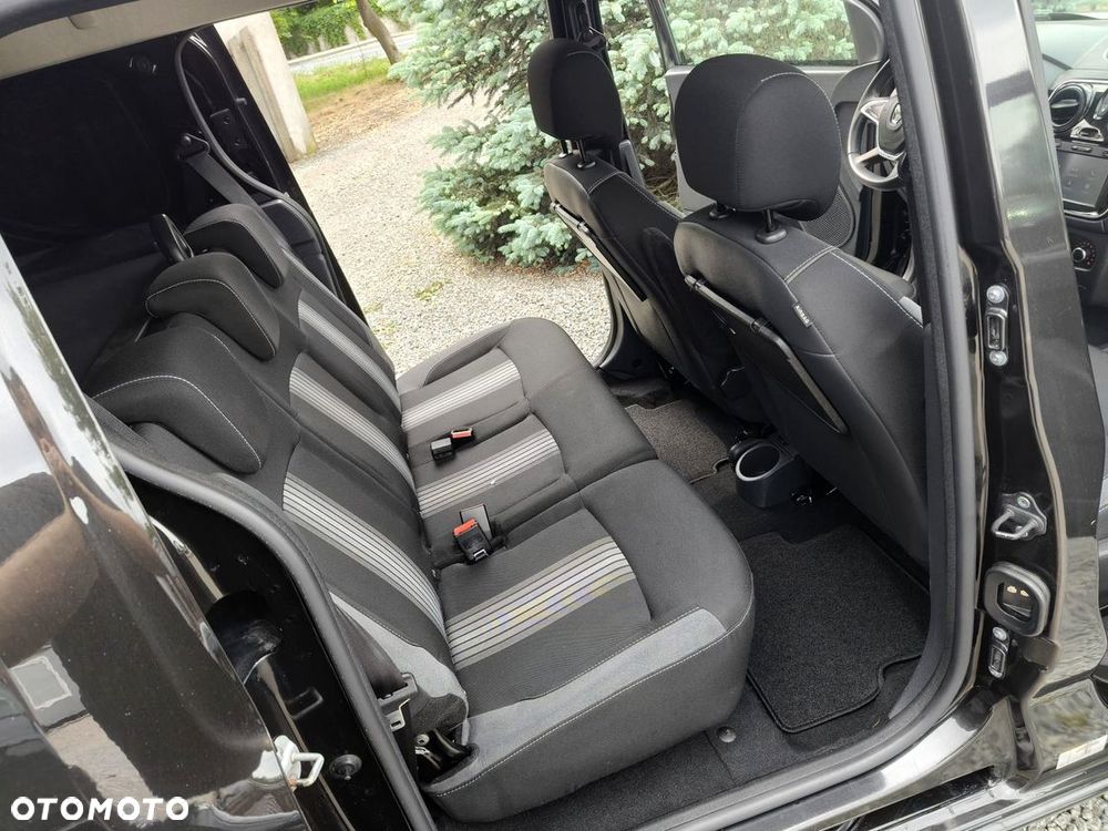 Dacia Dokker SCe 100 Stepway - 22
