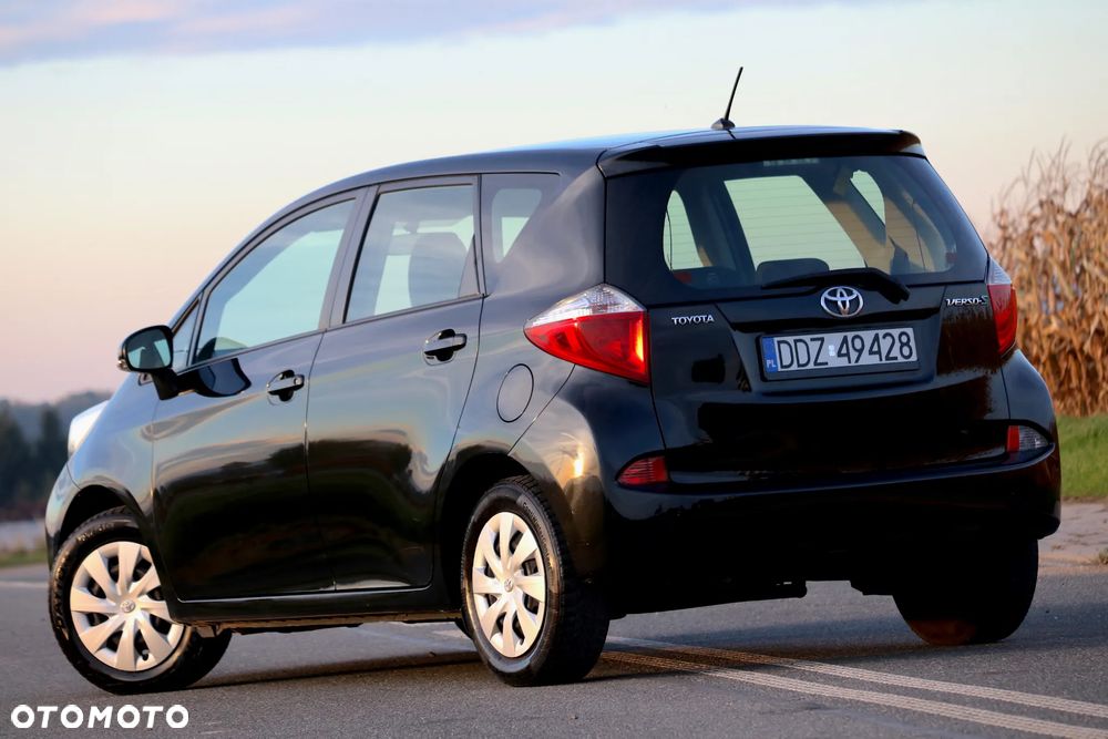 Toyota Verso S 1.33 Premium - 35