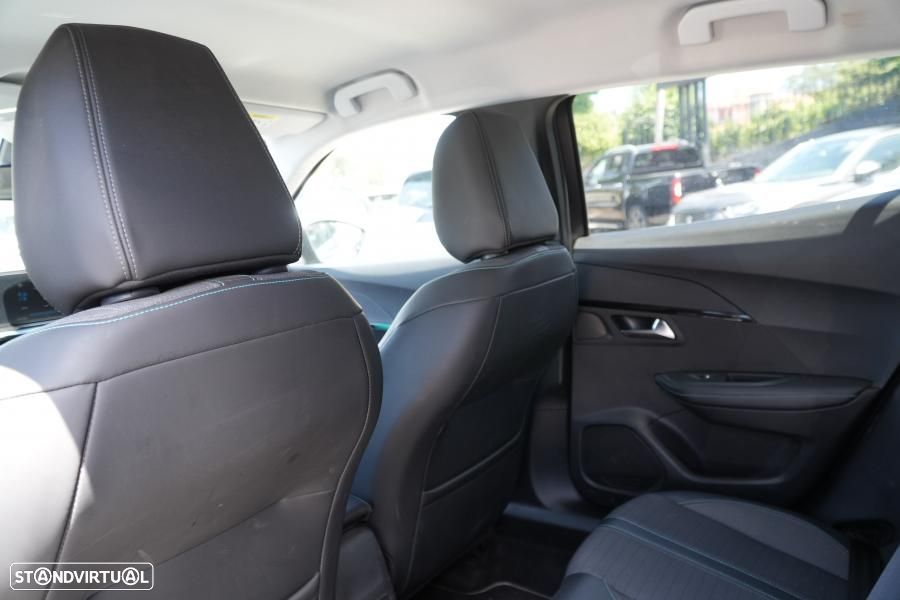 Peugeot 2008 PureTech 130 EAT8 Allure Pack - 12