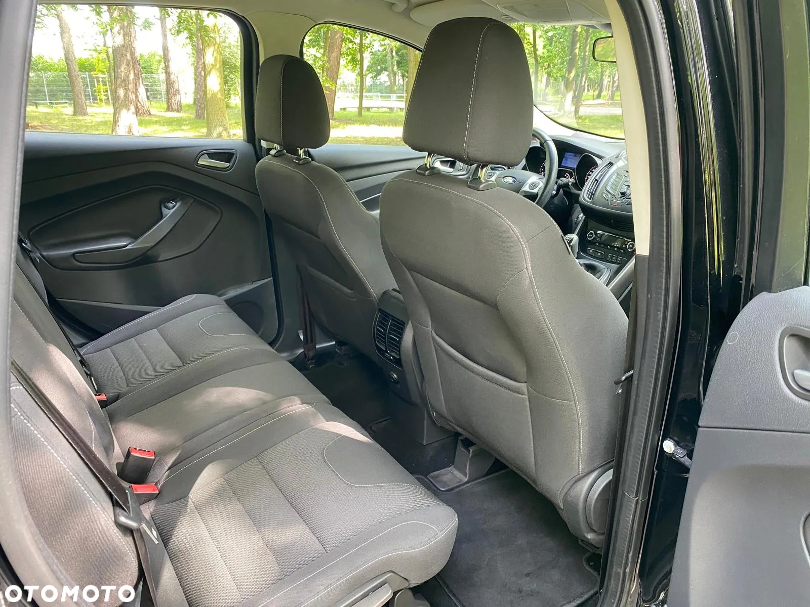 Ford Kuga 1.5 EcoBoost 2x4 Business Edition - 17