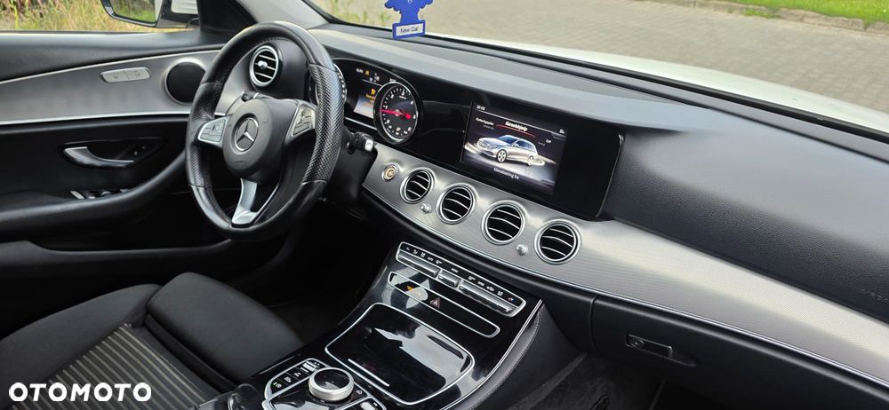 Mercedes-Benz Klasa E 220 d Business Edition 9G-TRONIC - 21