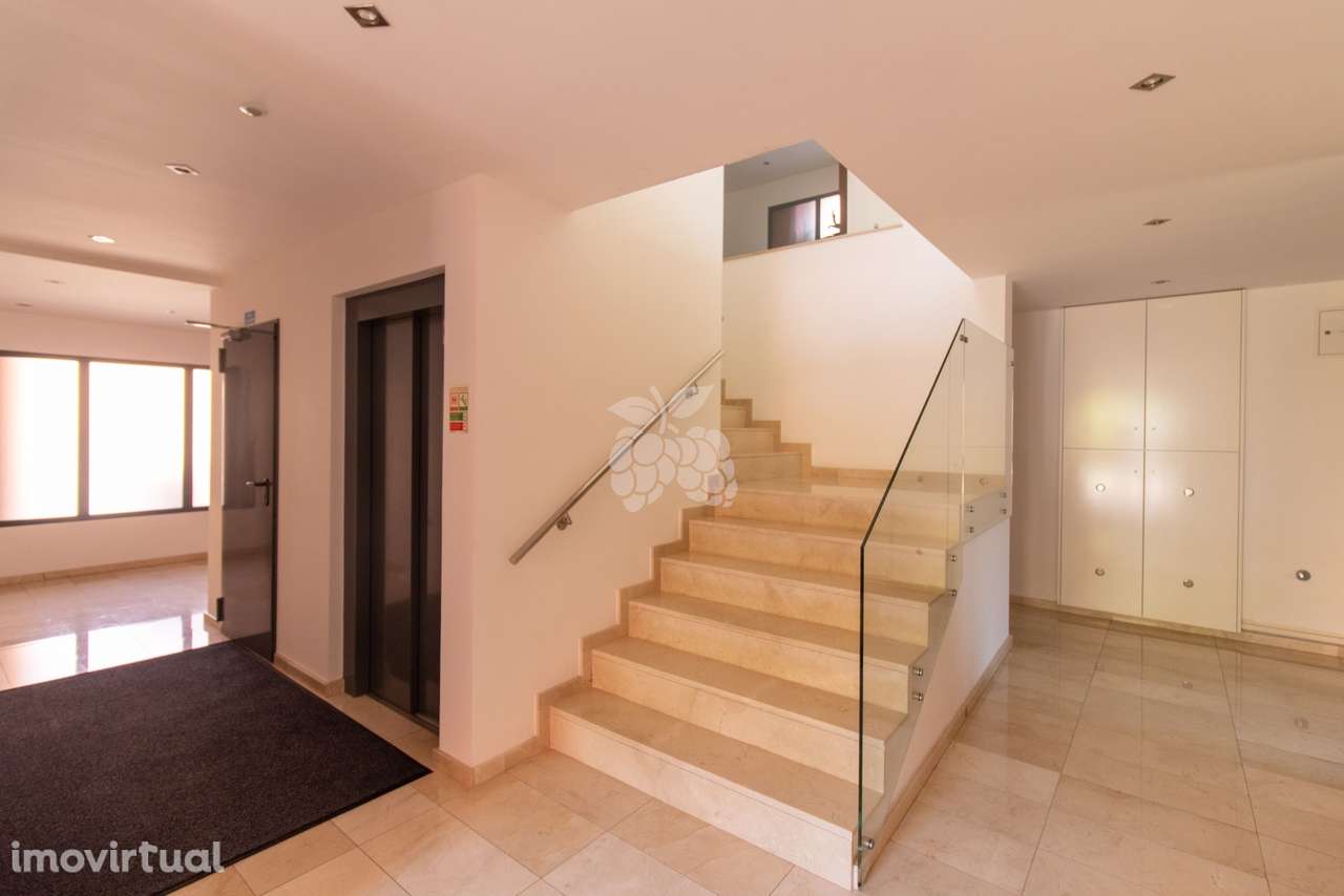 Apartamento T4 Duplex Costa da Guia - Grande imagem: 3/52