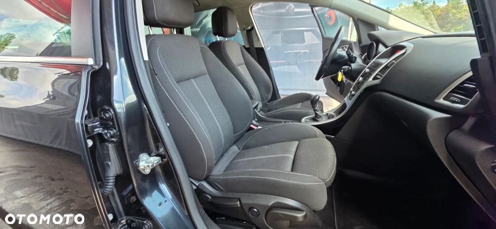 Opel Astra - 33