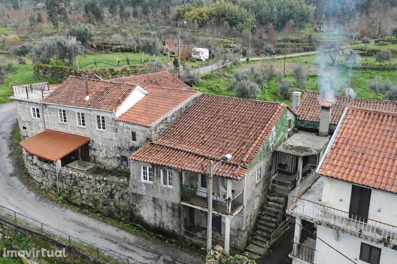 Moradia T2 em Pedra – Quinta da Adarnela - Grande imagem: 2/26