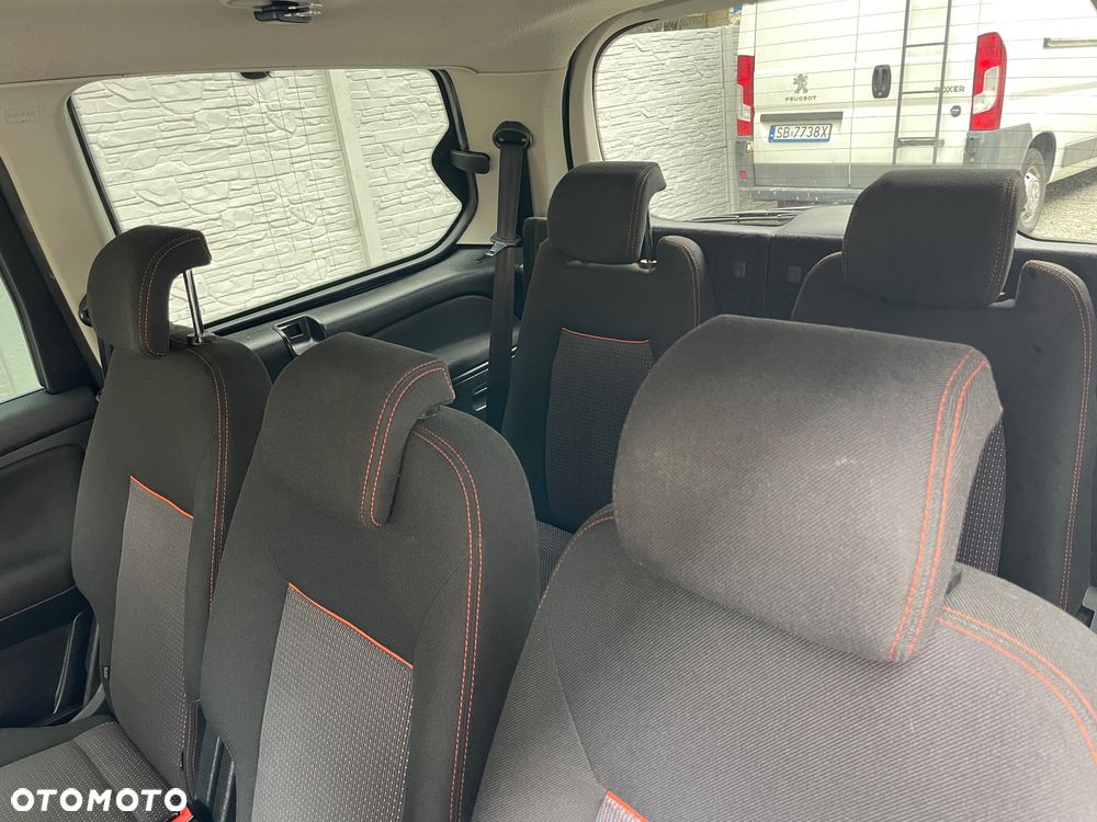 Ford Galaxy 2.0 TDCi DPF Business Edition - 14