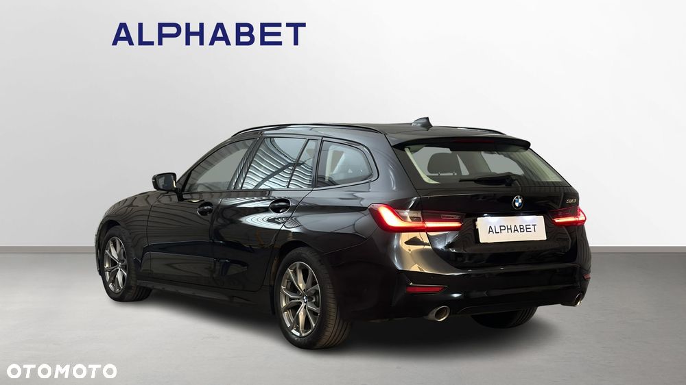 BMW Seria 3 318i - 4