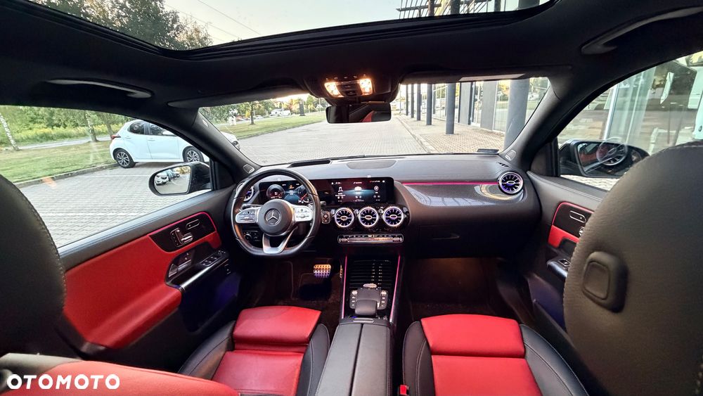 Mercedes-Benz GLA 200 d AMG Line - 16