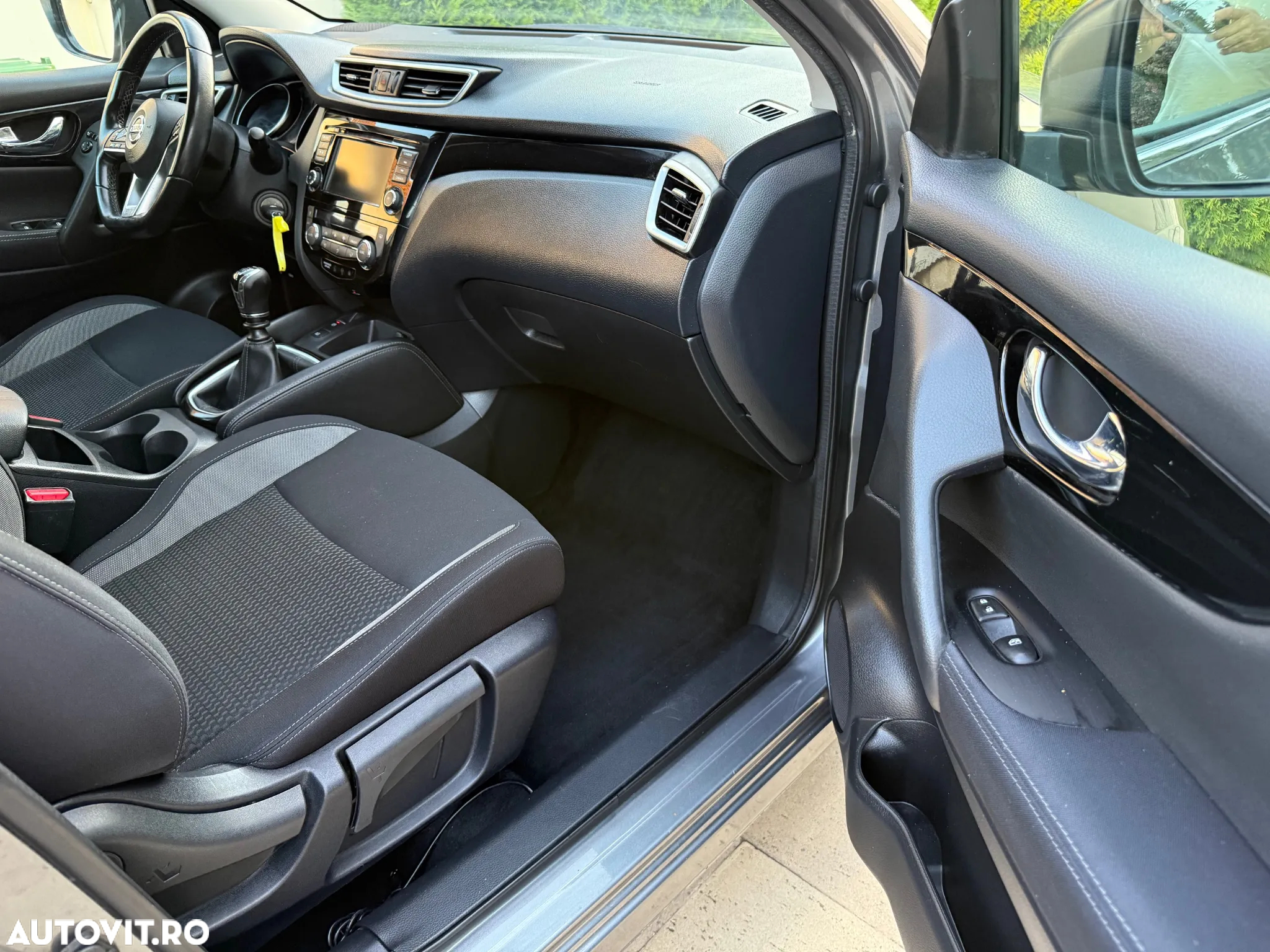 Nissan Qashqai 1.7D 150CP ALL MODE 4X4-I N-Connecta - 12