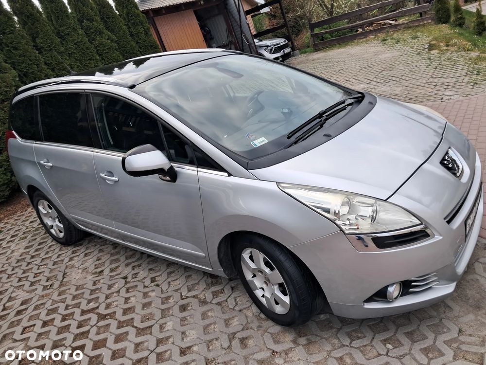 Peugeot 5008 - 12