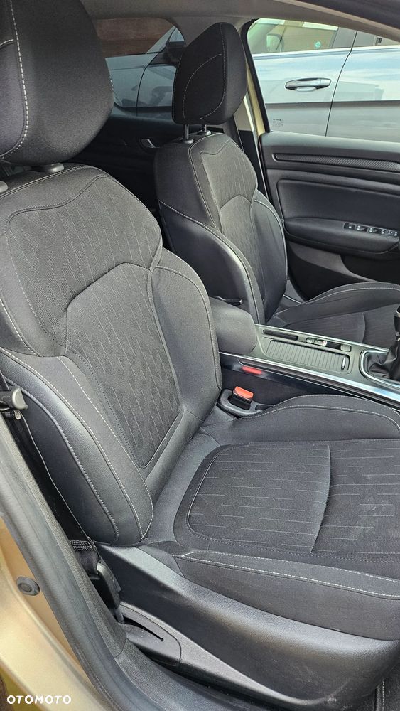 Renault Megane 1.5 Blue dCi Limited - 16
