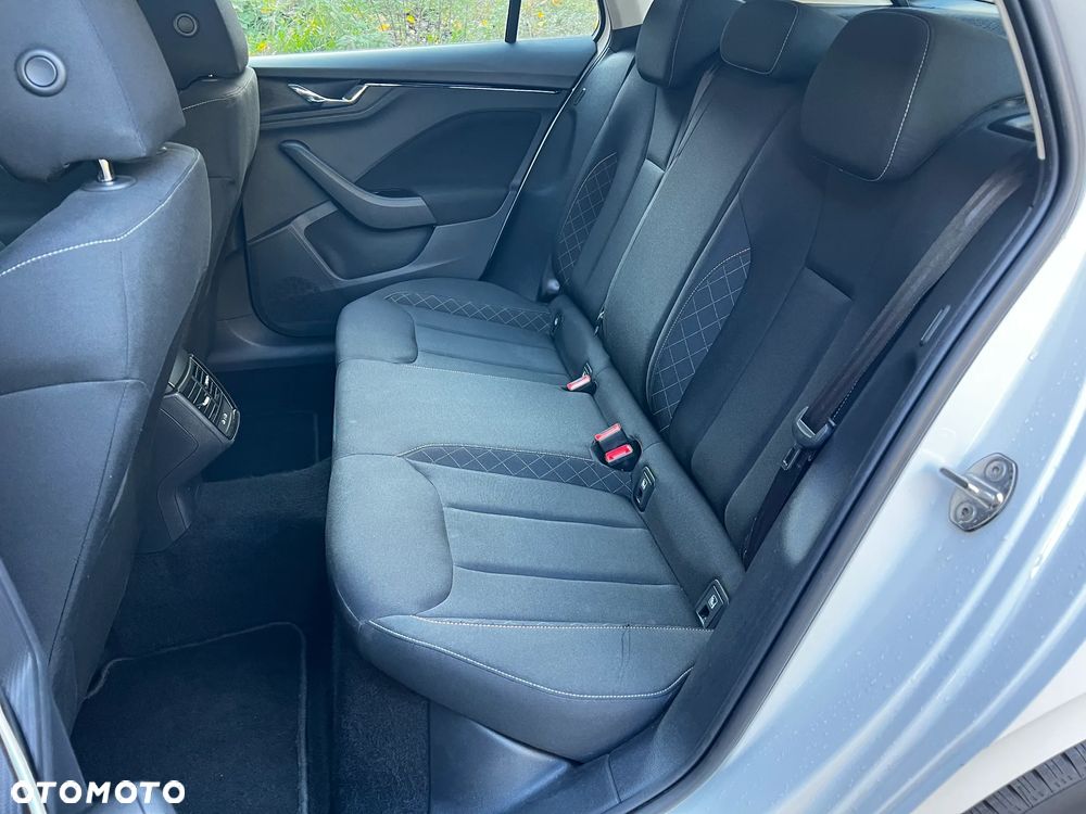 Skoda Kamiq 1.0 TSI Ambition - 29