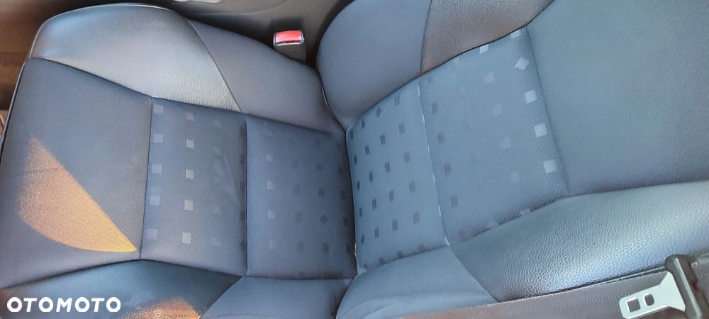 Volvo V70 2.4 Kinetic - 6