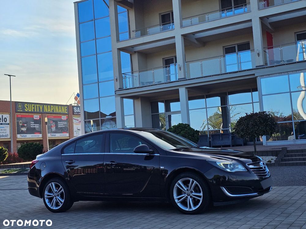 Opel Insignia 2.0 CDTI - 12