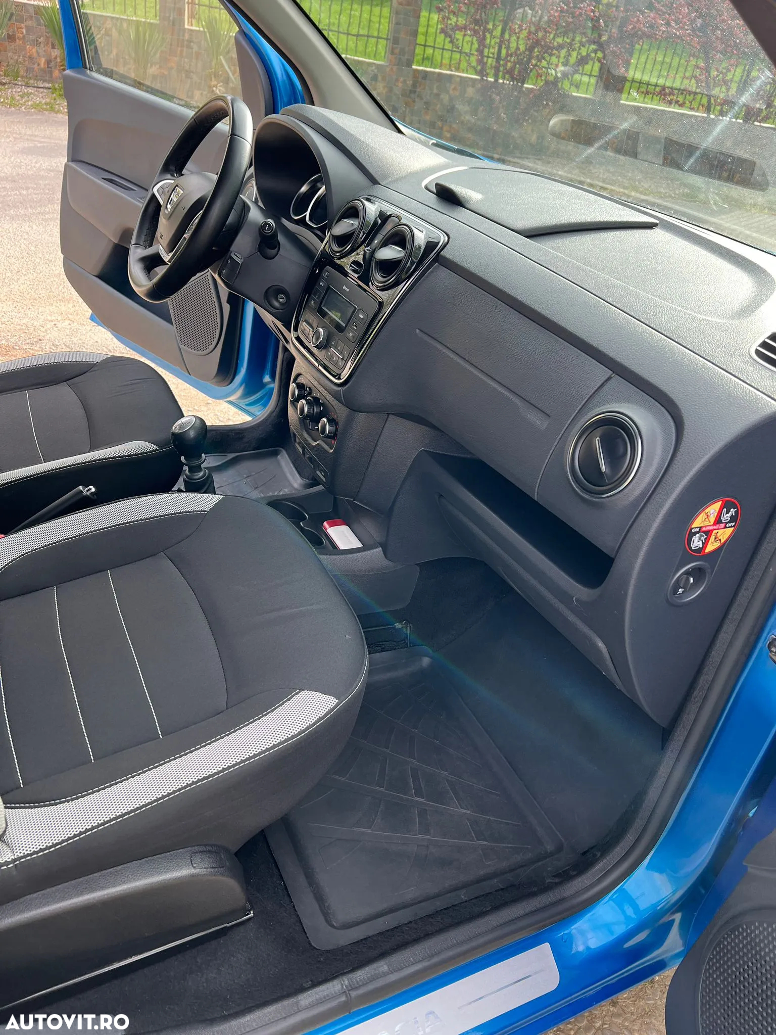 Dacia Lodgy 1.5 Blue dCi Stepway - 13