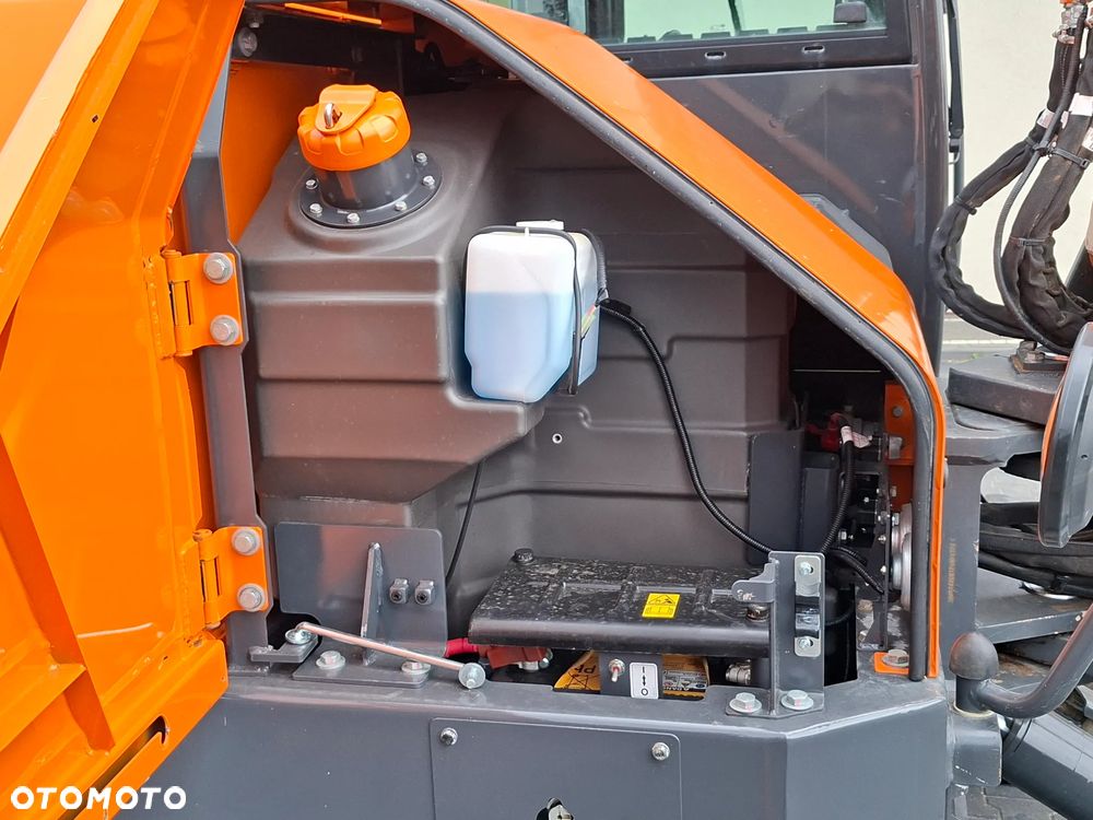 Doosan DEVELON DX85 R-7 Rok 2023 - 5