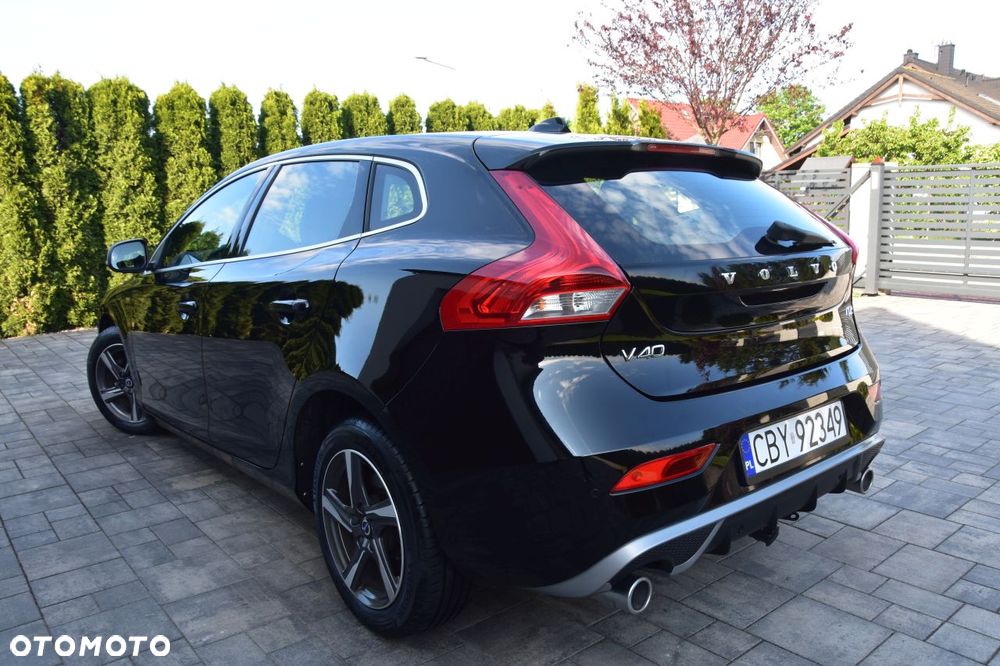 Volvo V40 D2 Drive-E R-Design Momentum - 6