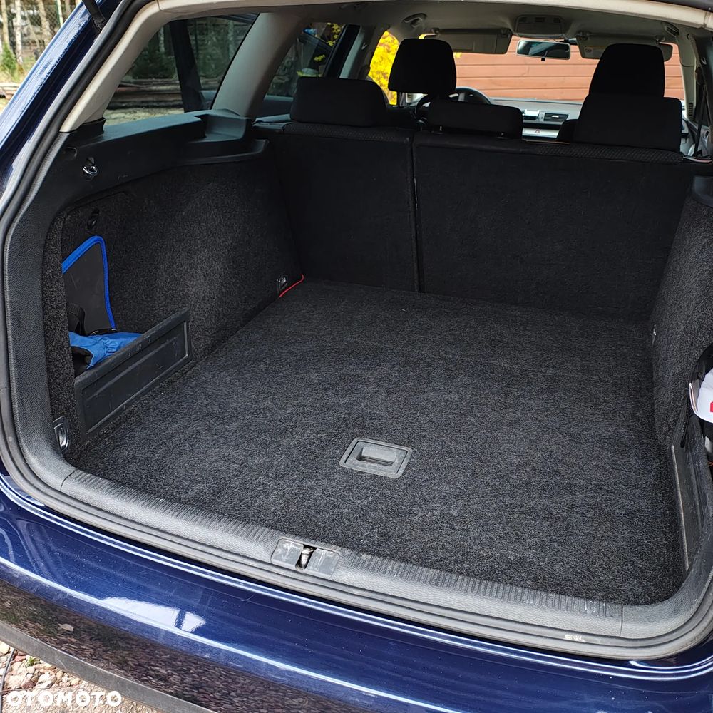 Volkswagen Passat 2.0 TDI DPF Trendline - 9