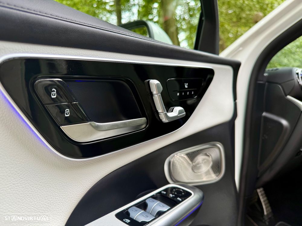 Mercedes-Benz GLC 300 de Coupe 4Matic - 13
