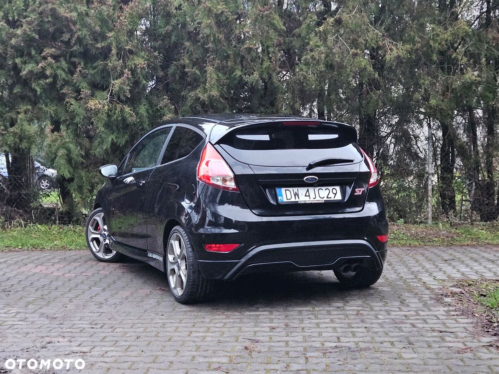Ford Fiesta - 5