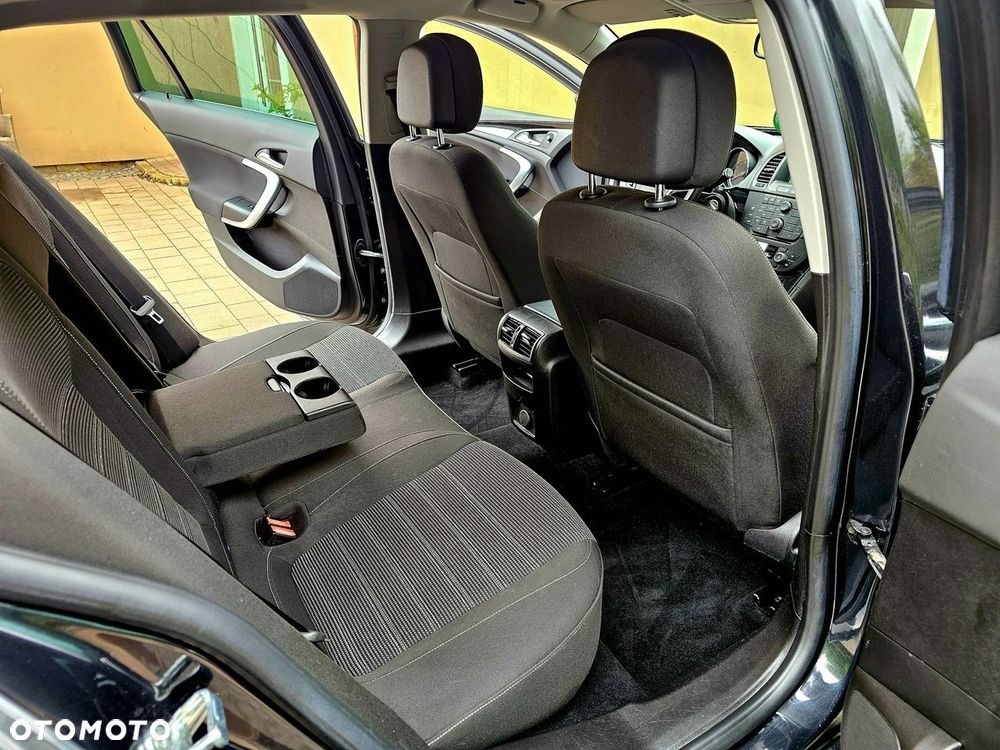 Opel Insignia - 15