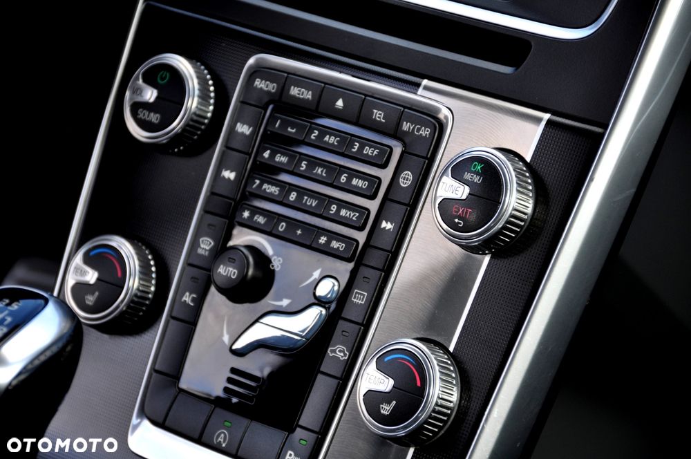 Volvo V60 D4 Drive-E R-Design Momentum - 33