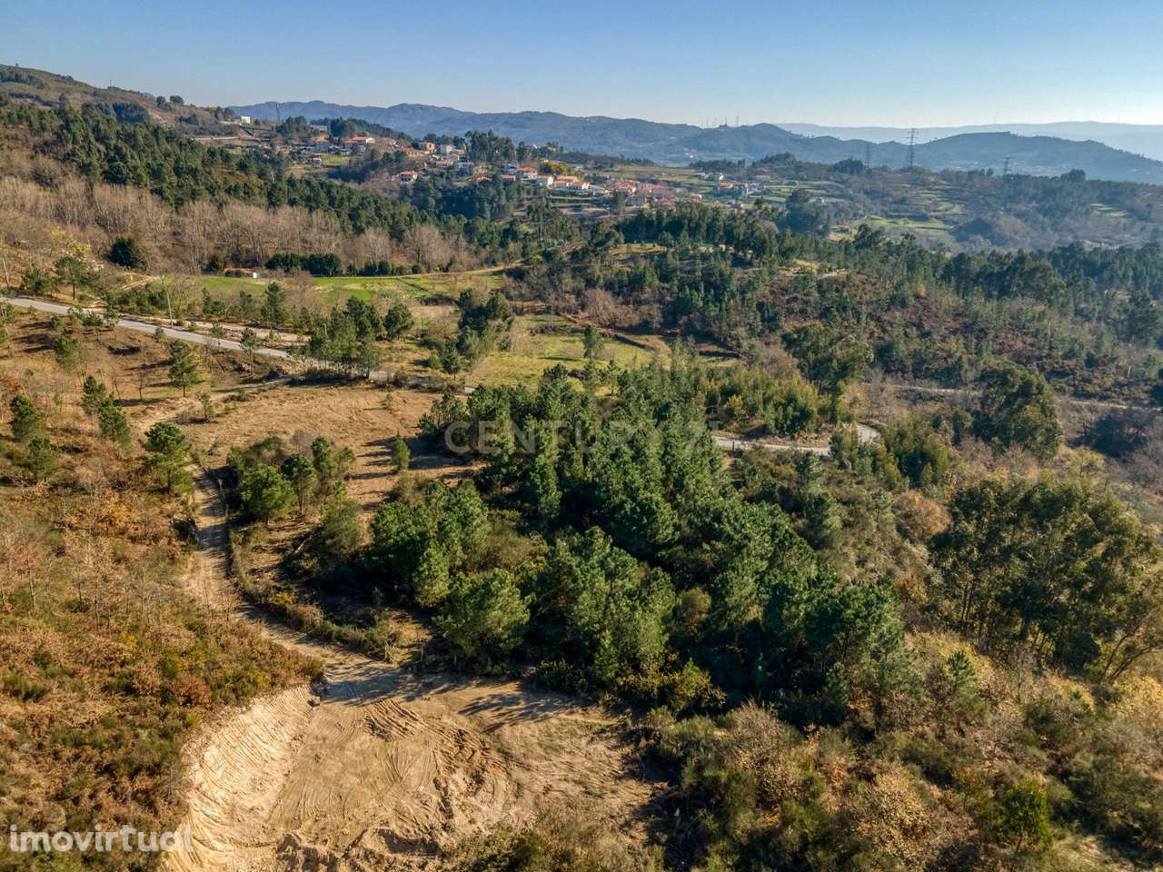 Terreno em Gove, Baião, com vista para o Rio Douro - Grande imagem: 5/6
