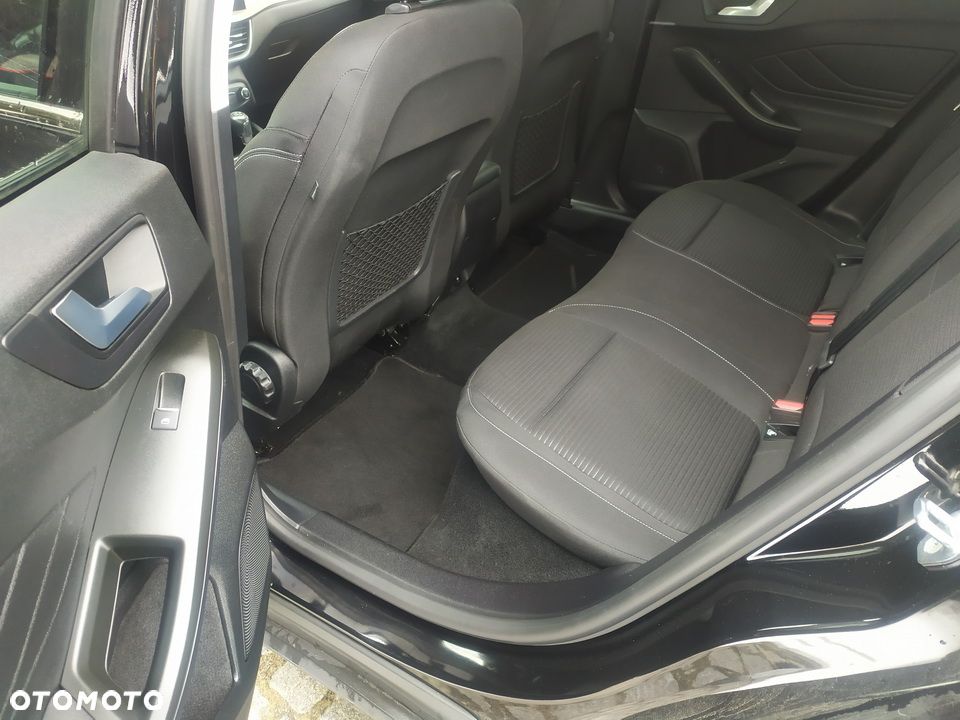 Ford Focus - 9