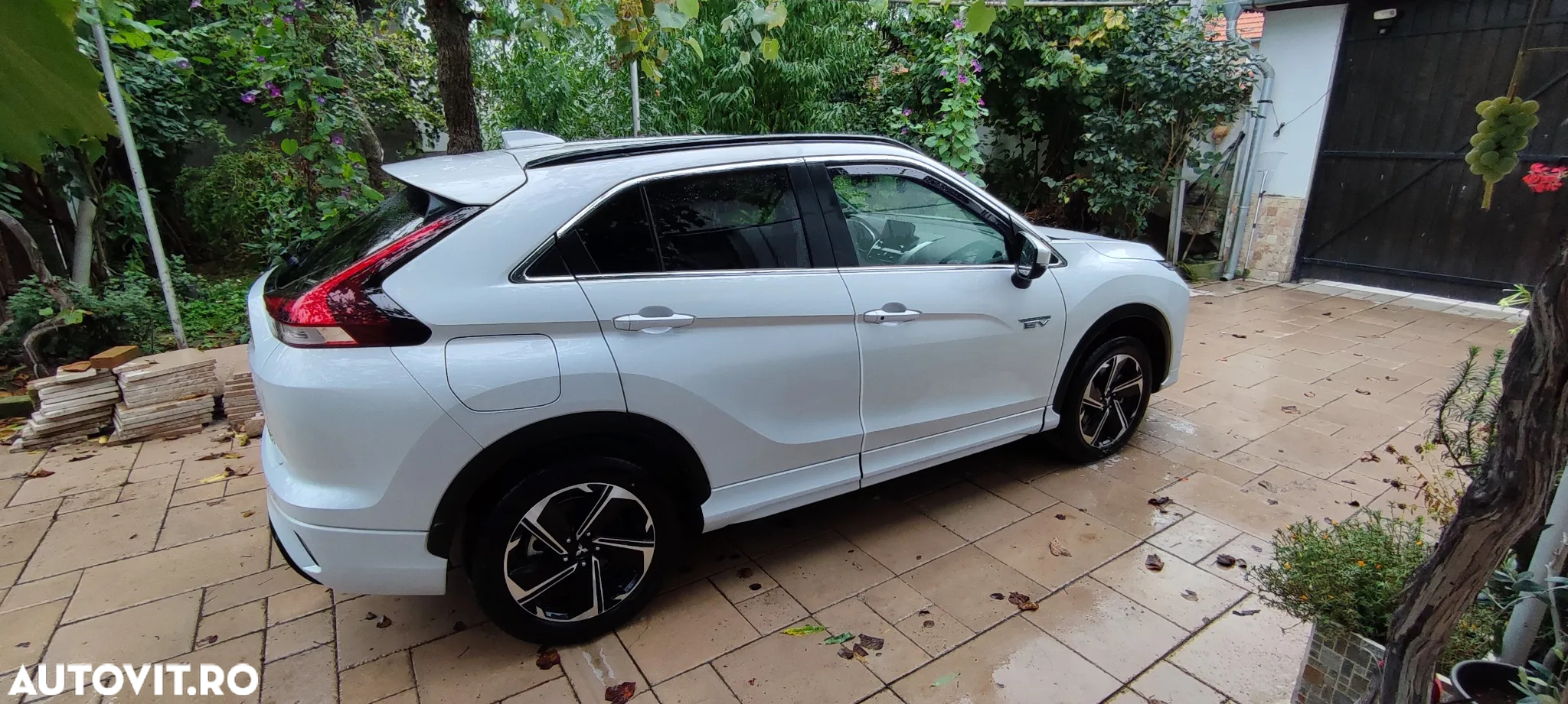 Mitsubishi Eclipse-Cross - 6