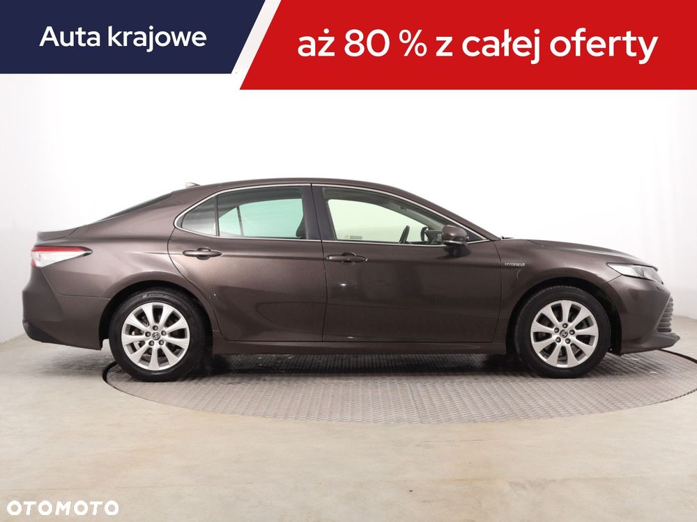 Toyota Camry - 8
