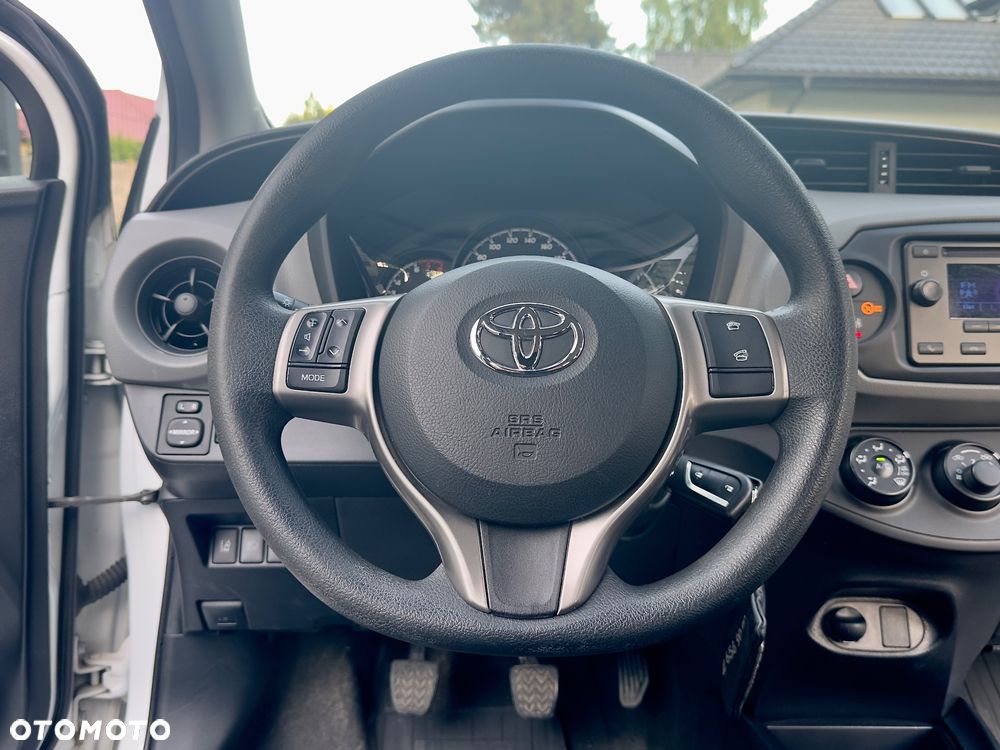 Toyota Yaris 1.0 Life EU6 - 11