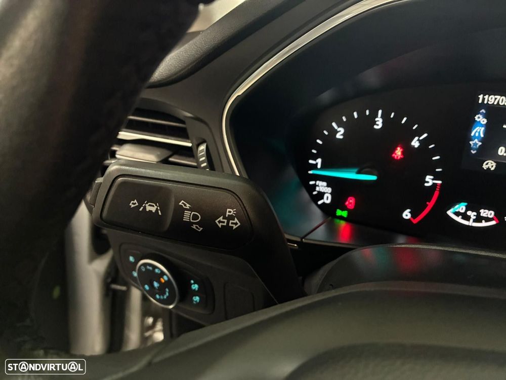 Ford Focus SW 1.5 TDCi EcoBlue Titanium - 18