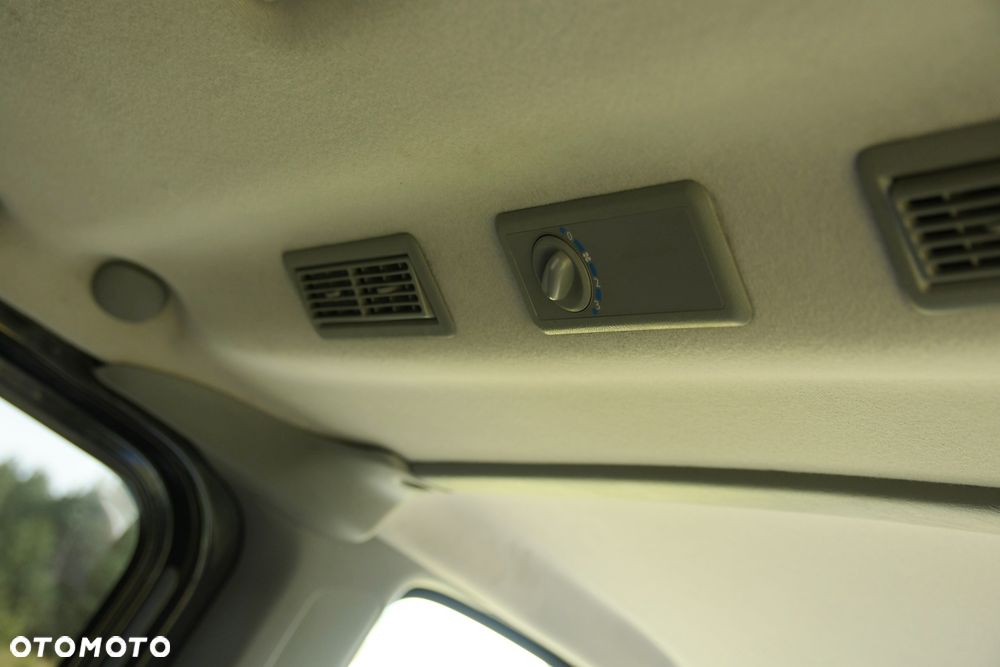 Opel Vivaro - 23