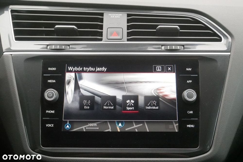 Volkswagen Tiguan 2.0 TSI 4Mot R-Line DSG - 27