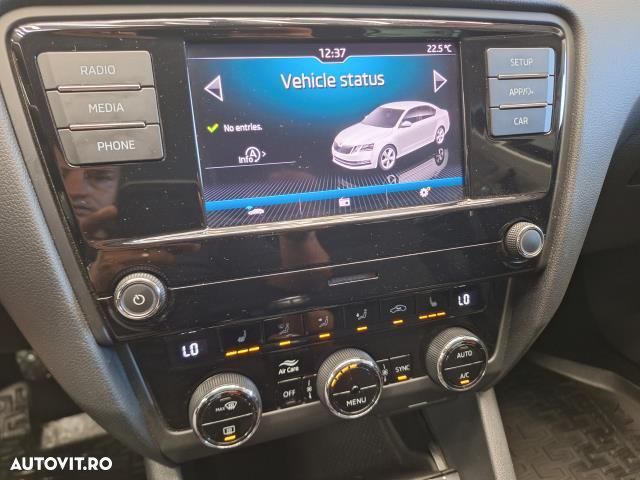 Skoda Octavia 2.0 TDI Style - 10