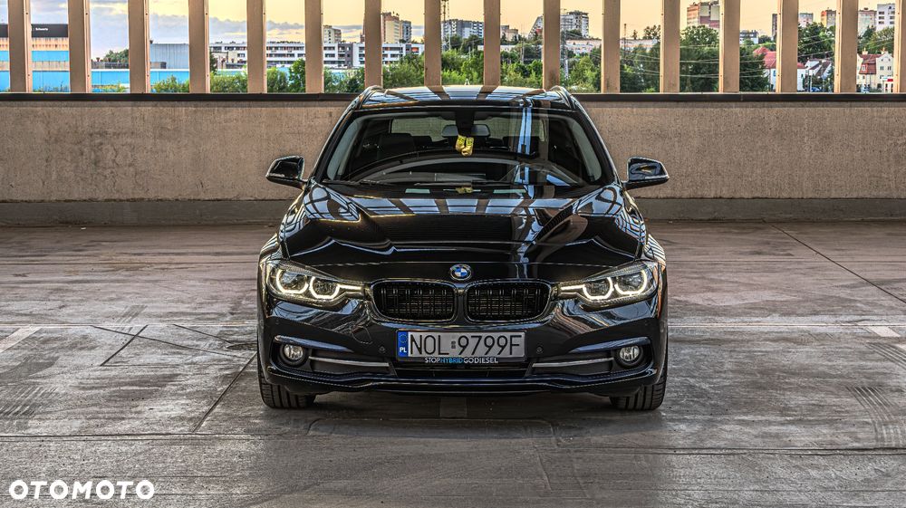 BMW Seria 3 320d Sport Line - 3