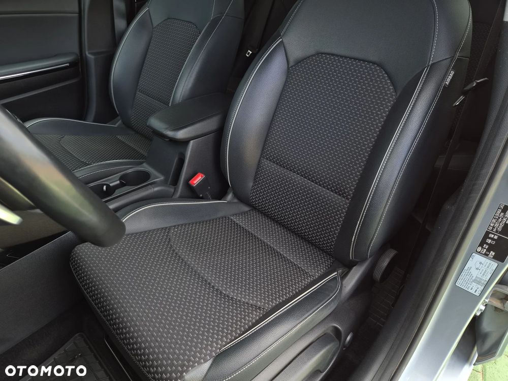 Kia Ceed 1.4 T-GDI L DCT - 11