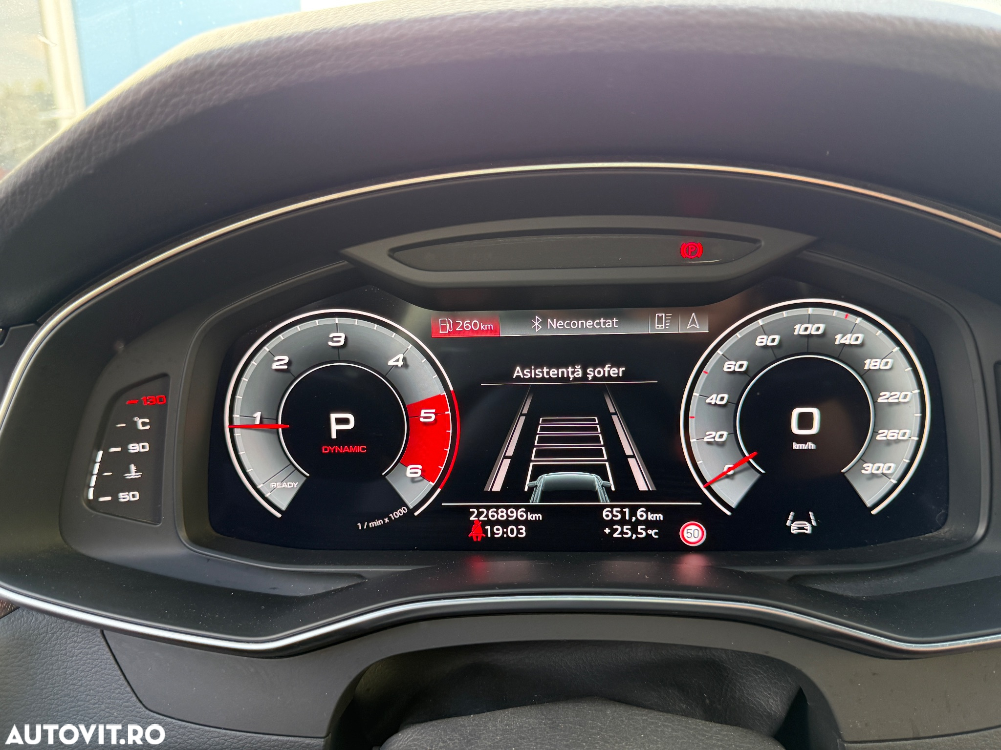 Audi A6 Avant 40 TDI quattro S tronic design - 28