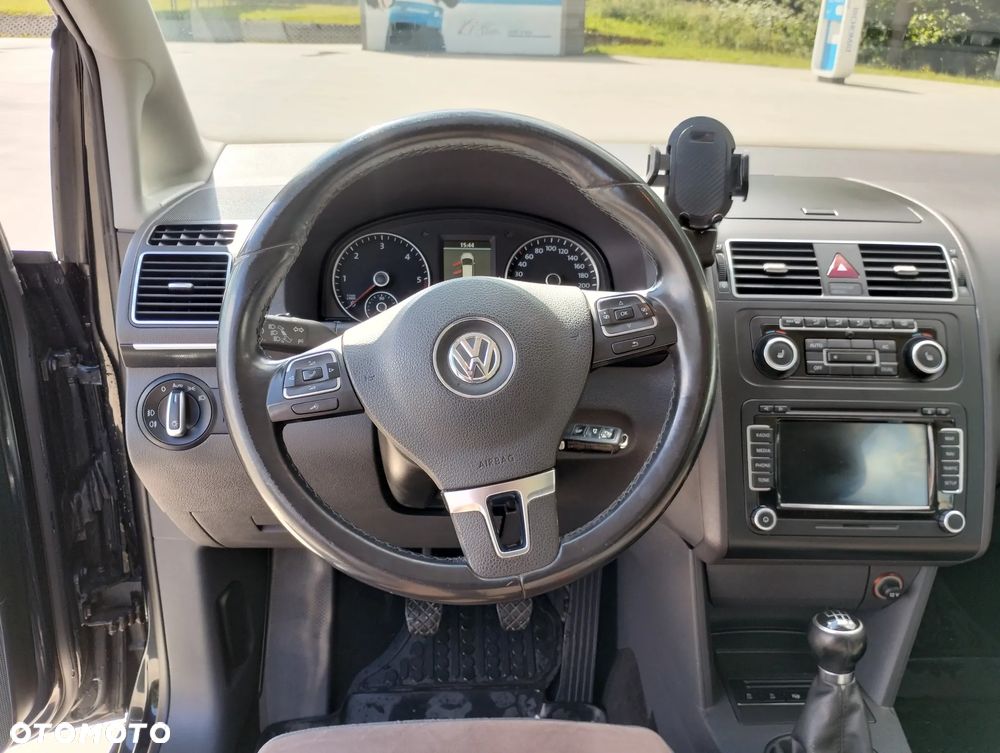 Volkswagen Touran 2.0 TDI Highline - 16