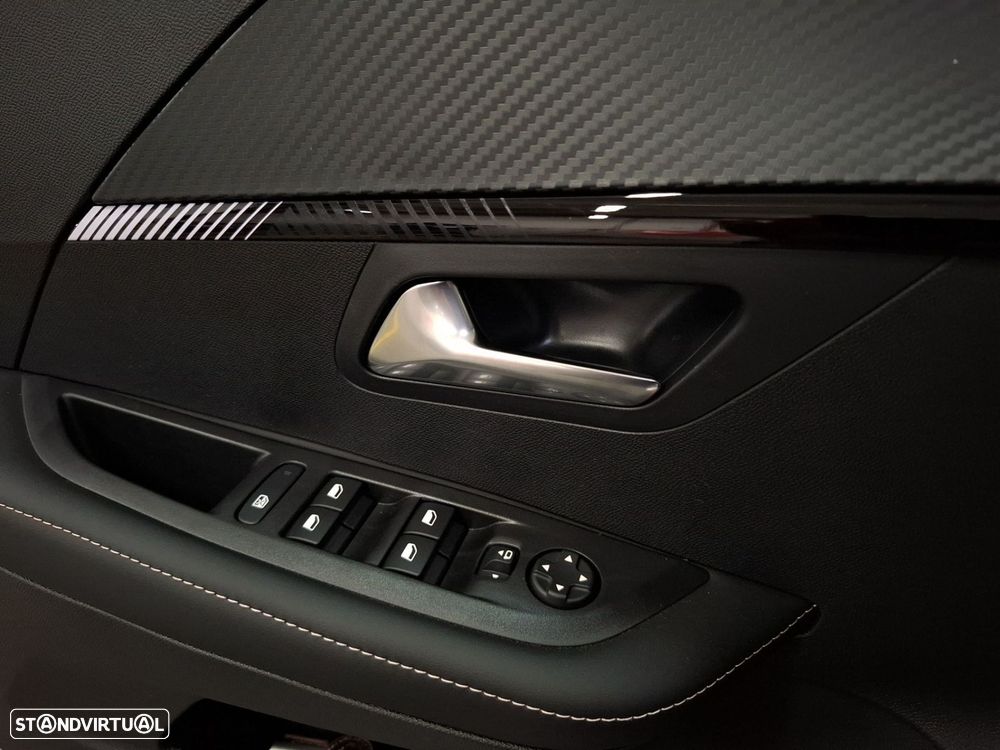 Peugeot e-208 50 kWh Allure - 23