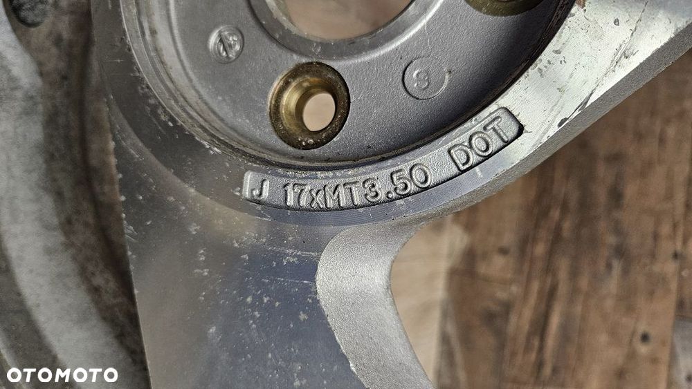 Felga koło przód 17x3.50 Yamaha GTS 1000 4BH - 2